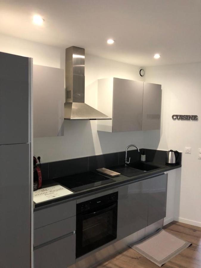 Logement A Brive Proche Centre-Ville Et Campagne - Climatisation, Wifi, Coin Exterieur Et Parking Prives Exterior photo