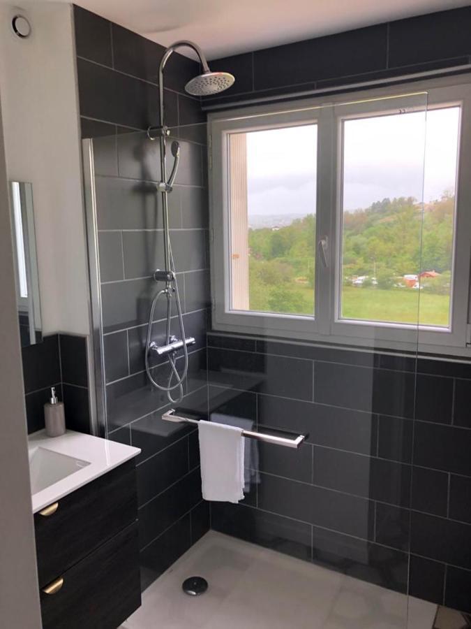 Logement A Brive Proche Centre-Ville Et Campagne - Climatisation, Wifi, Coin Exterieur Et Parking Prives Exterior photo